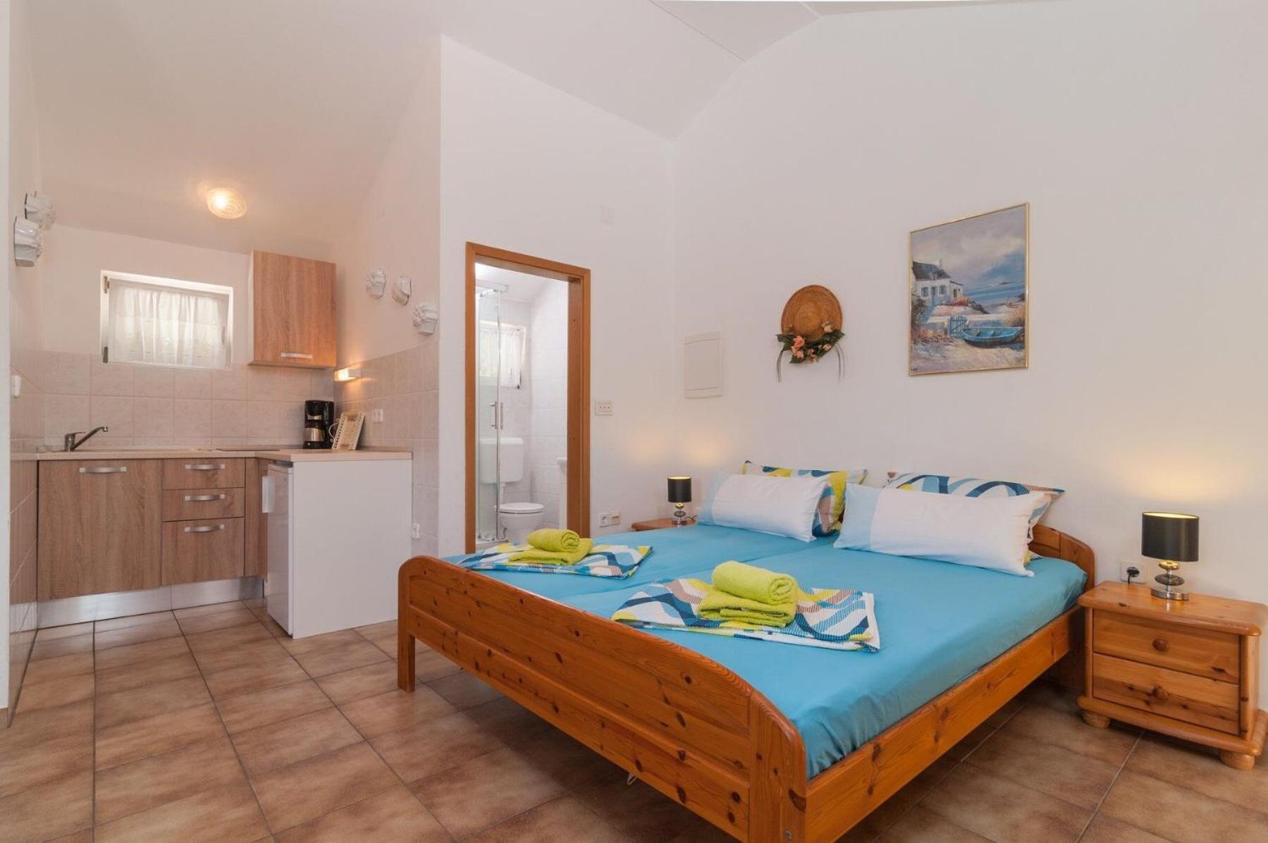 Apartments Mira - Beautiful Sea View Pucisca Buitenkant foto